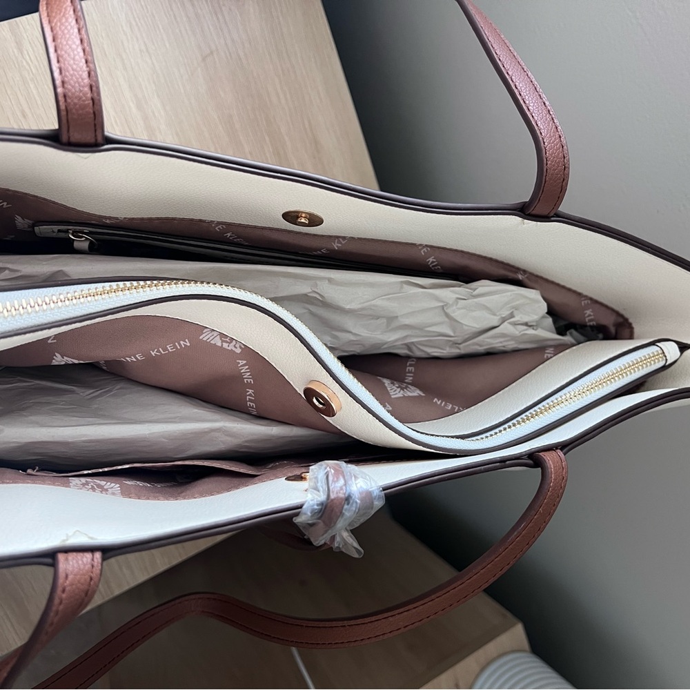 Anne Klein White and Brown Tote Bag with Structured Design - Picture 4 of 5